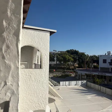 Rimini Balcony - Steps From The Sea Paphos
