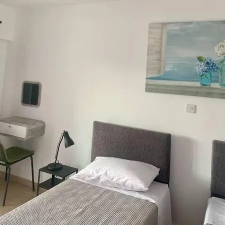 Rimini Balcony - Steps From The Sea 파포스