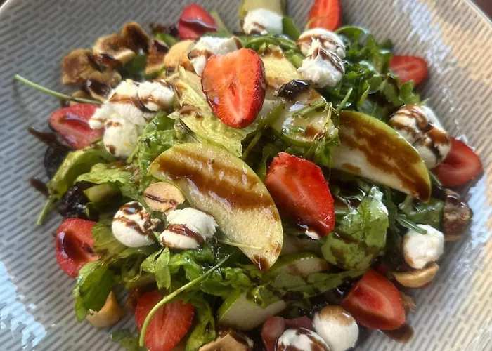 Rimini Balcony - Steps From The Sea * Paphos