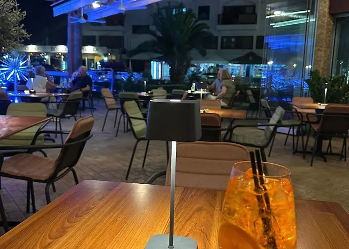 Rimini Balcony - Steps From The Sea